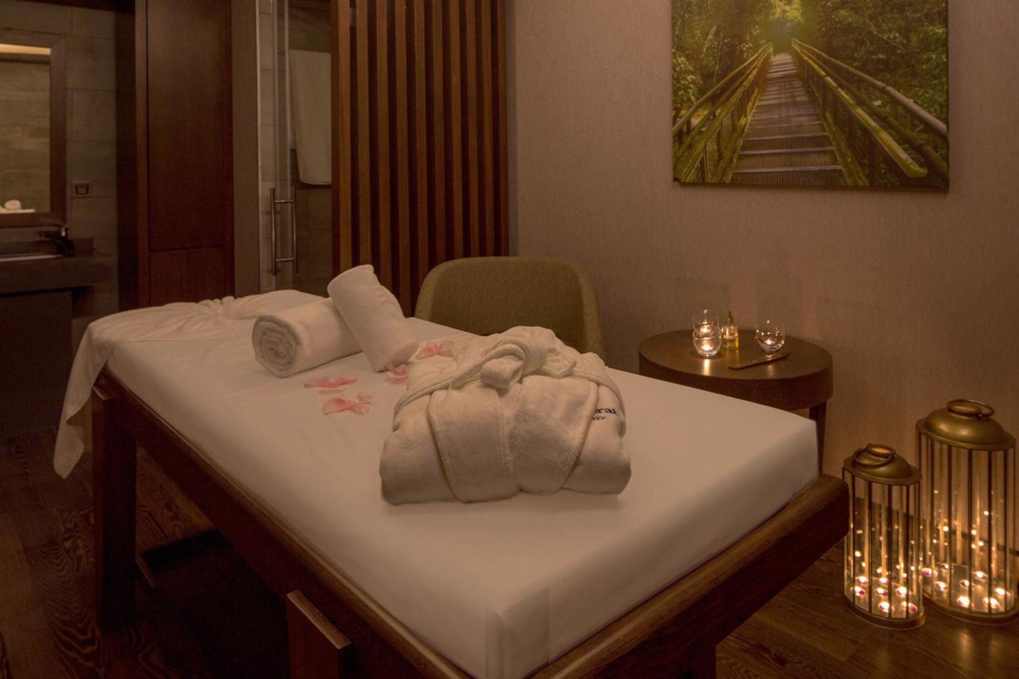 Sheraton Bishkek Luaran gambar