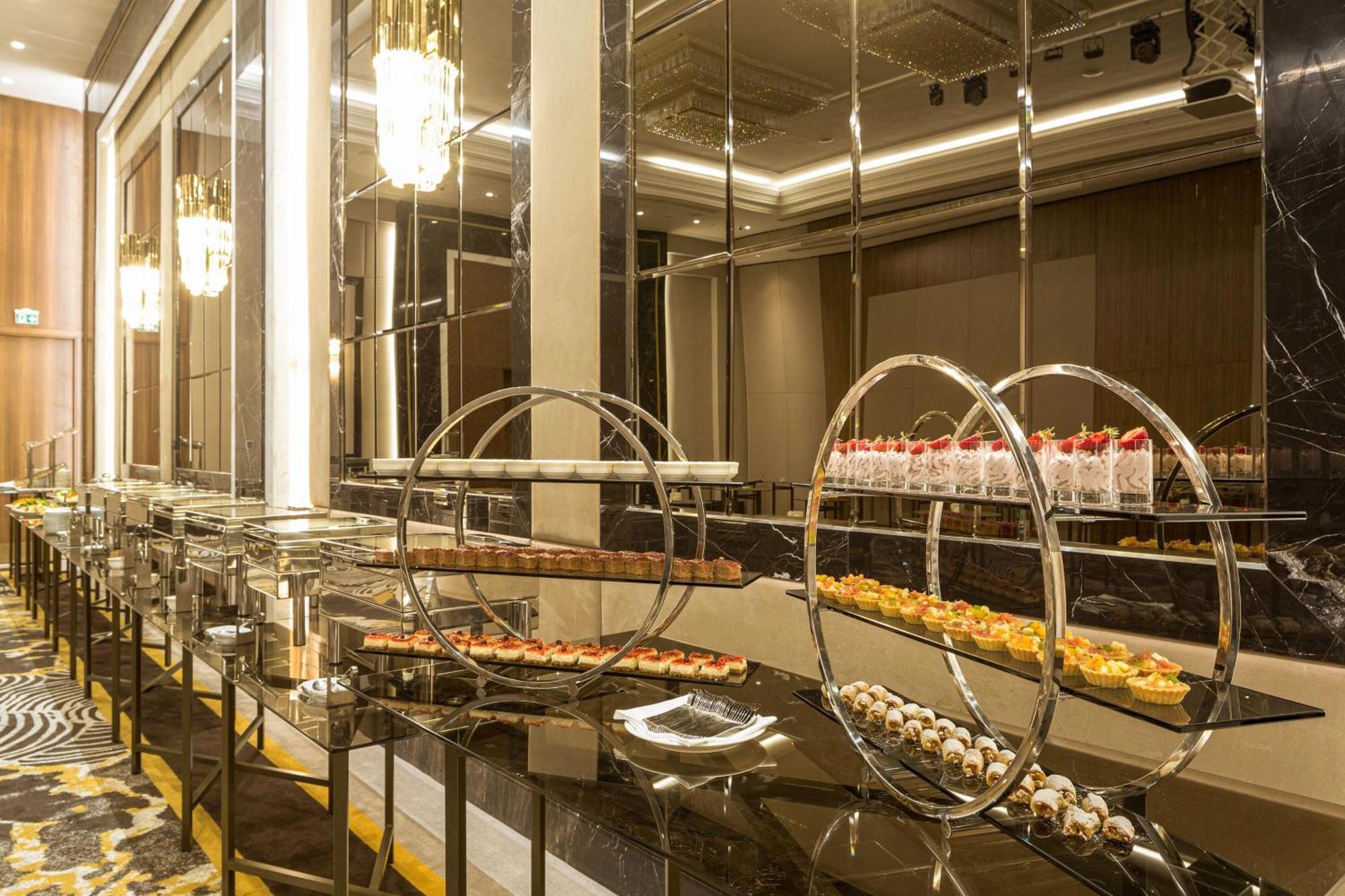 Sheraton Bishkek Luaran gambar