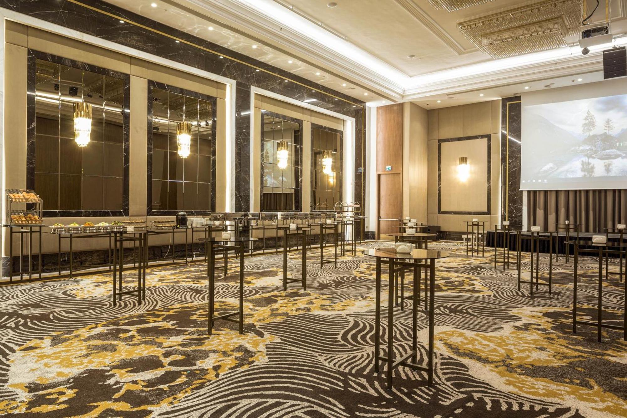 Sheraton Bishkek Luaran gambar